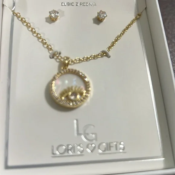 3/$18 Lori’s Gifts Beautiful Eye Necklace and Earrings Set - New - Lot 447 - Picture 3 of 5